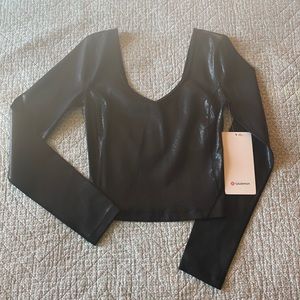NWT Lululemon foil top